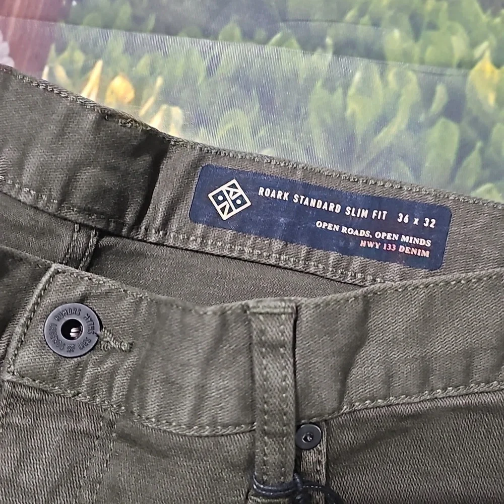 Roark green jeans